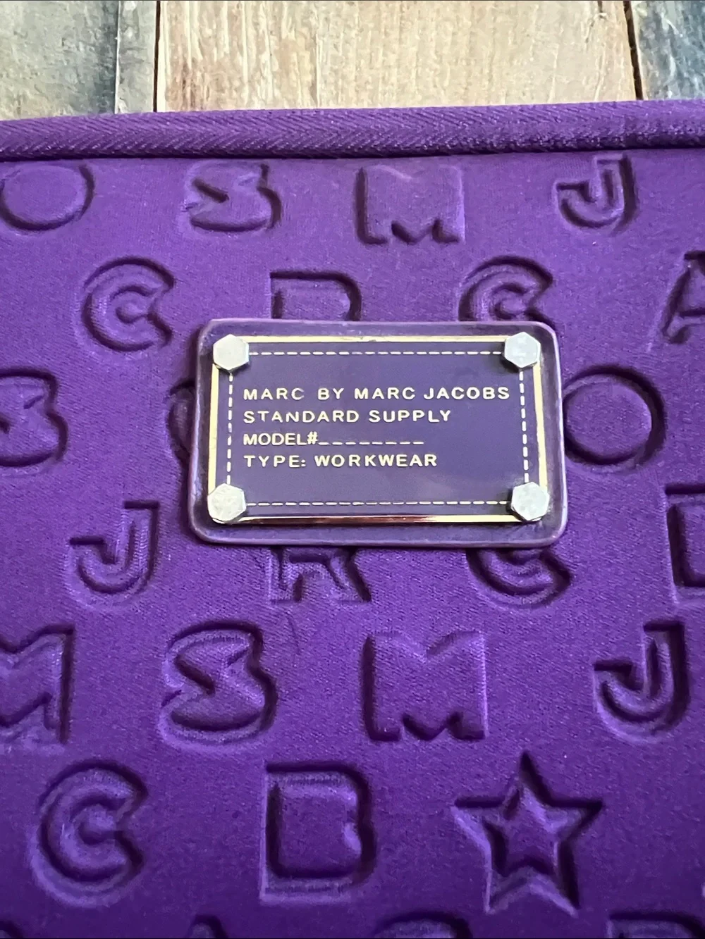 Marc Jacobs Dream deep Purple Quilted Logo Tablet Sleeve